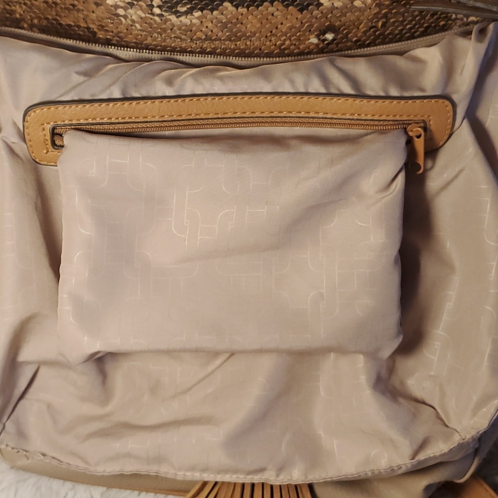 Rosetti Crossbody - Picture 15 of 16